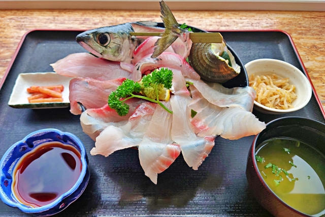 関アジ海鮮丼
